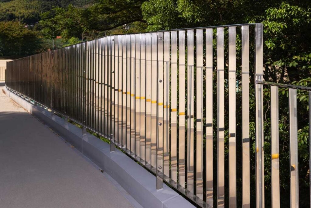 ステンレス製 フェンス・柵 ステンレス光